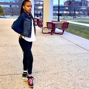 Meet your Posher, Sakeenah
